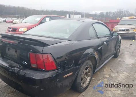 2000 Ford Mustang z USA, uszkodzony, nr VIN 1FAFP4046YF161158
